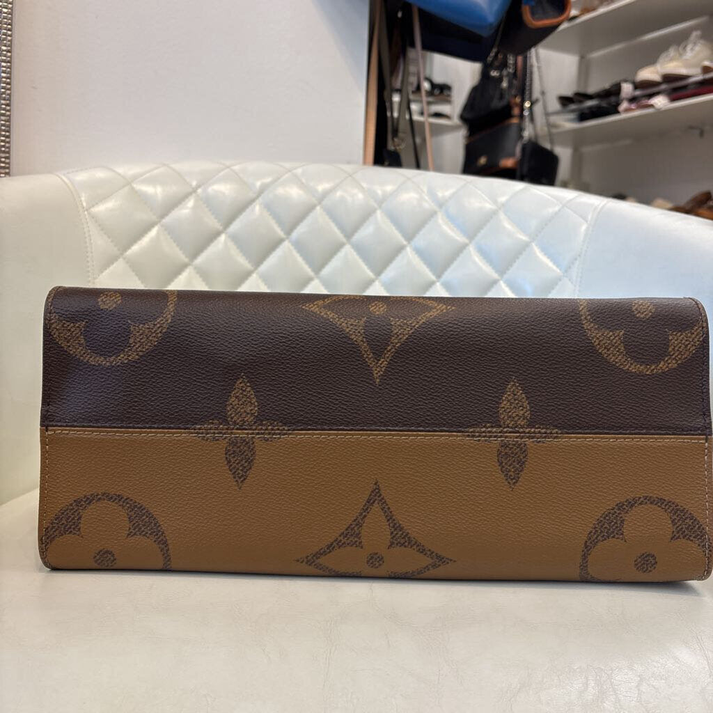Louis Vuitton HANDBAGS MM Monogram