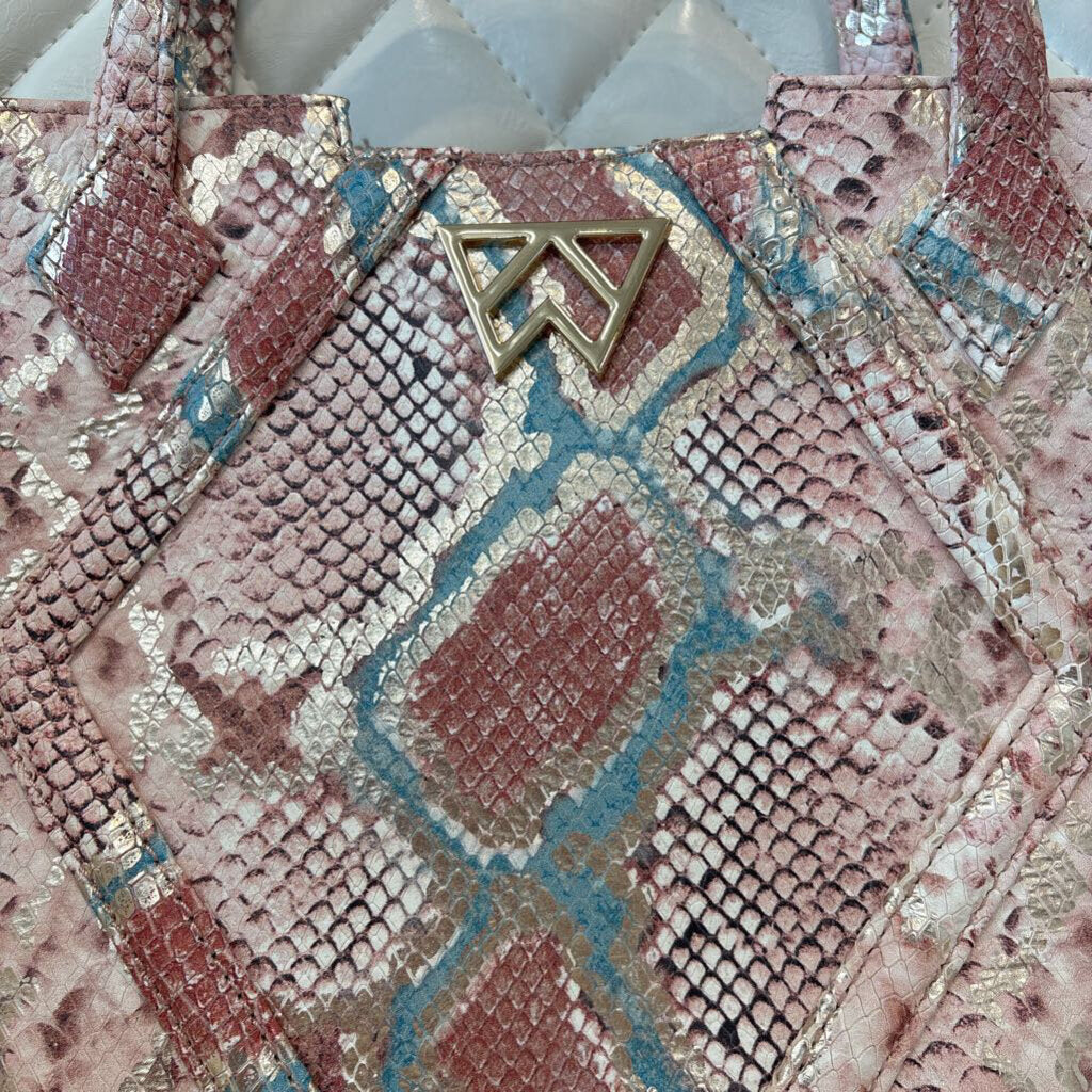 Kelly Wynne HANDBAGS pink