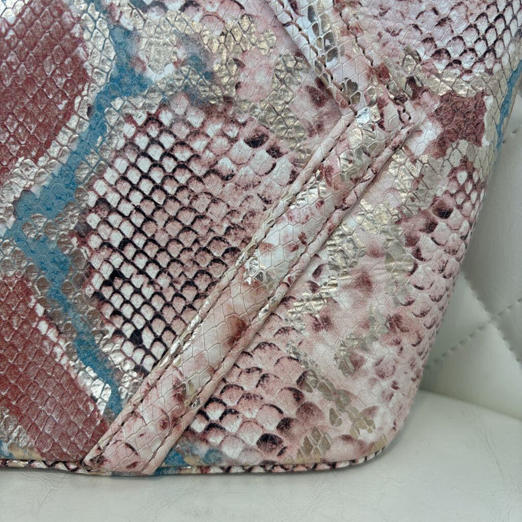 Kelly Wynne HANDBAGS pink