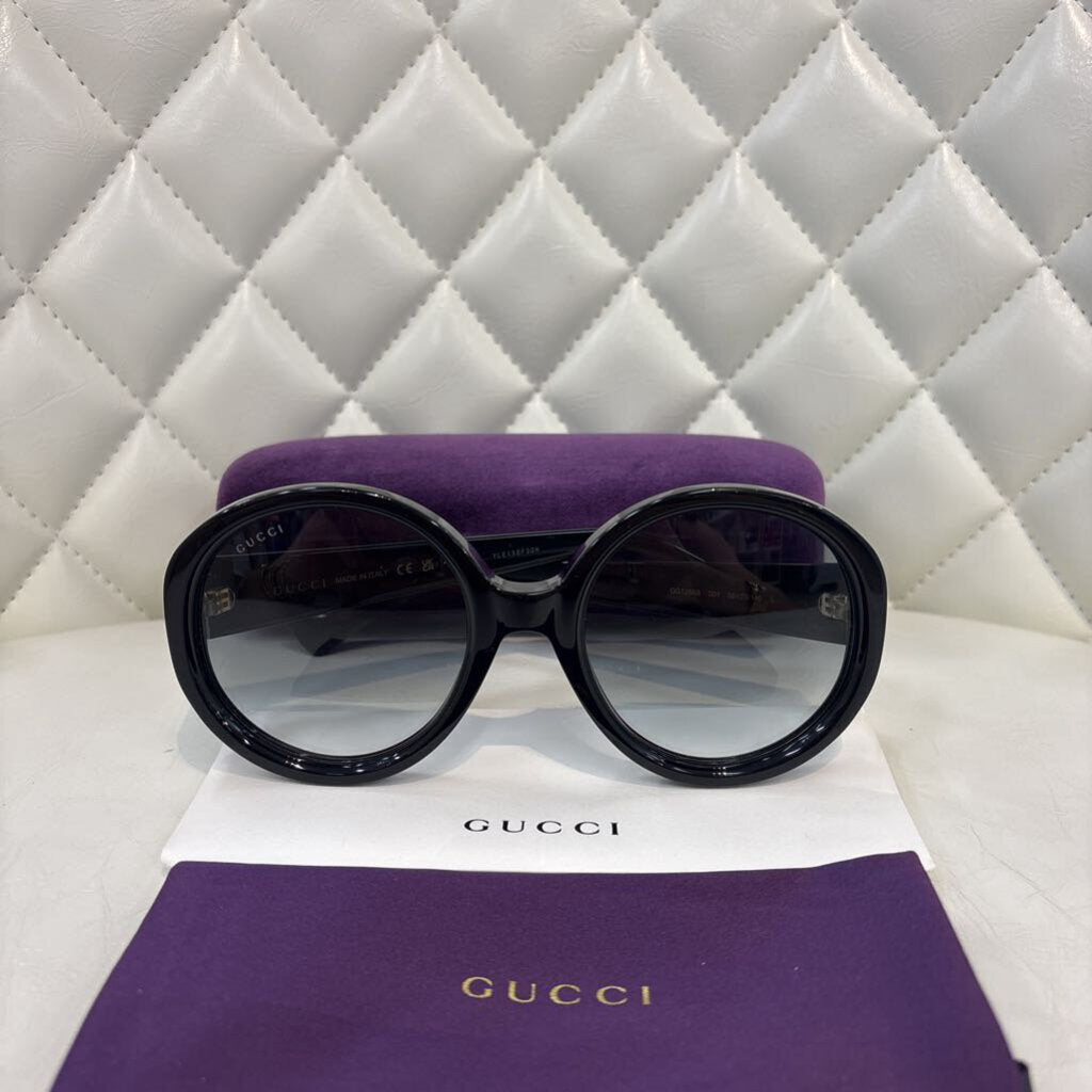 gucci ACCESSORIES black