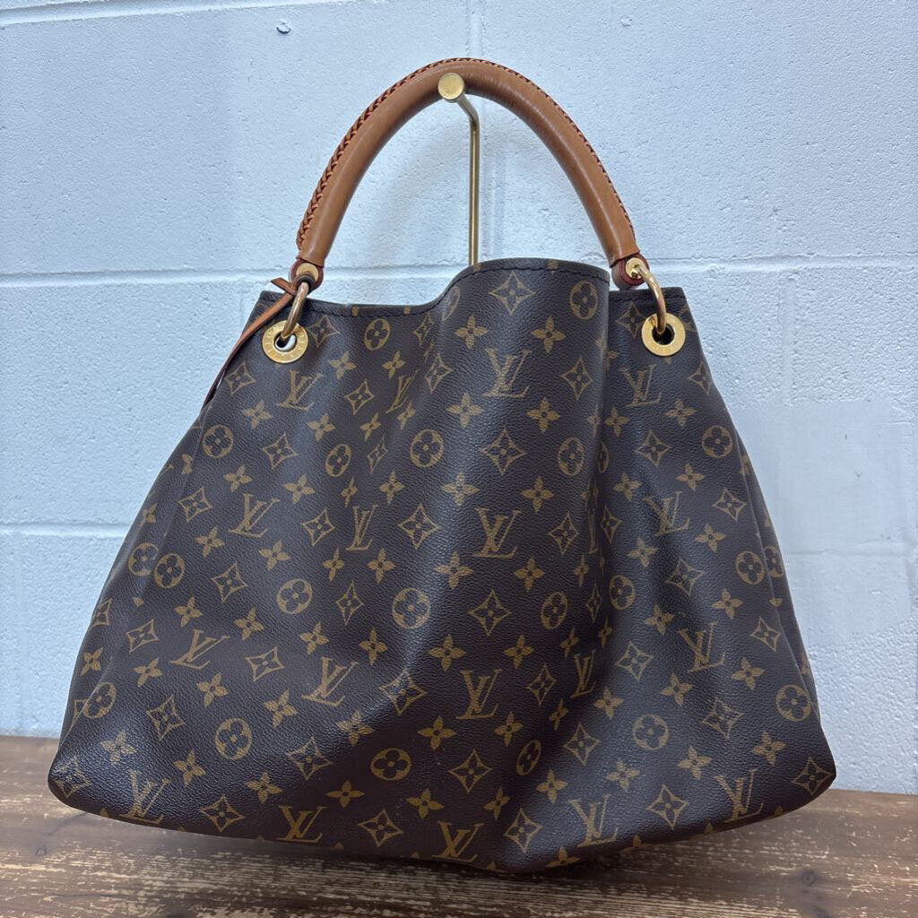Louis Vuitton Artsy HANDBAGS MM Monogram