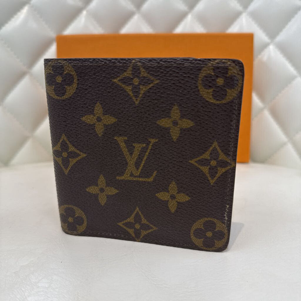 Louis Vuitton WALLET monogram
