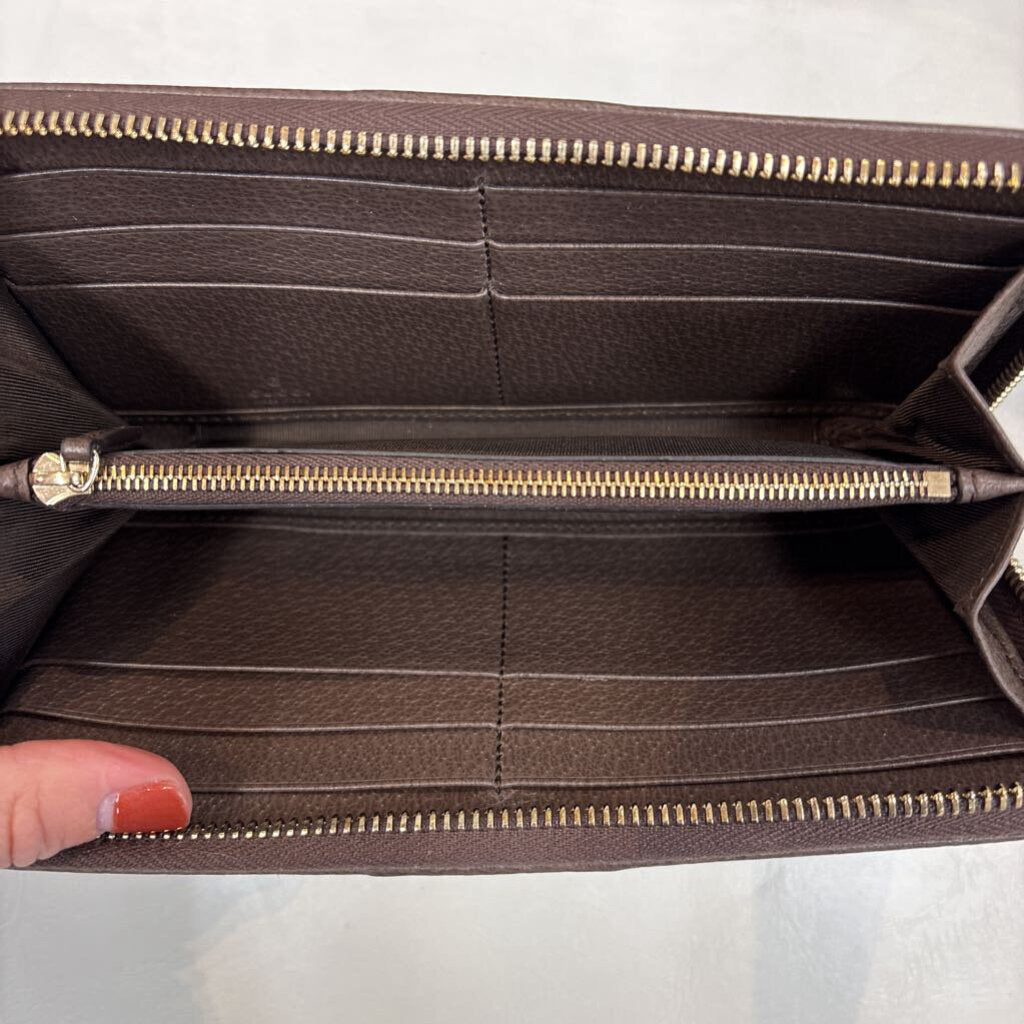 gucci ACCESSORIES grey