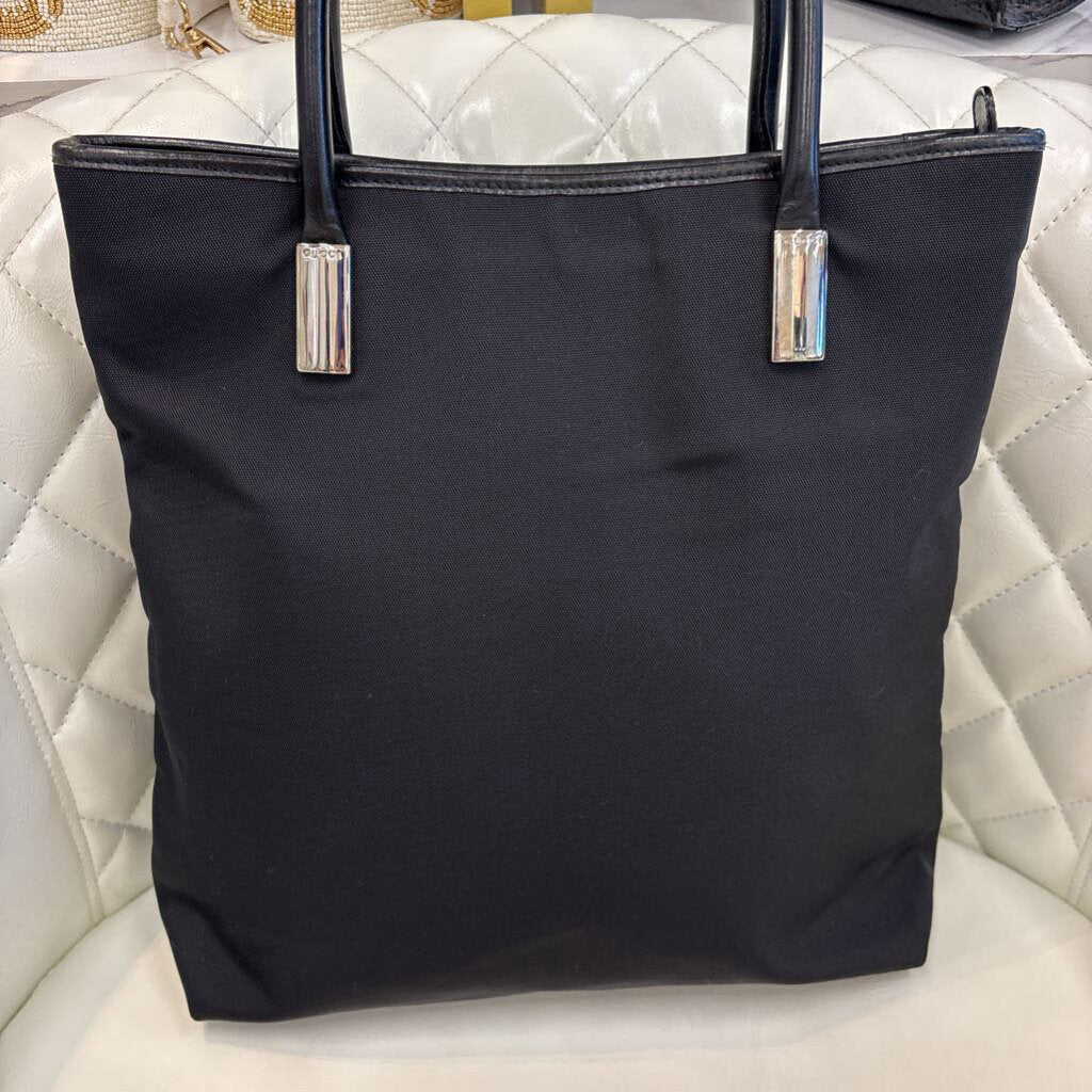 gucci HANDBAGS black