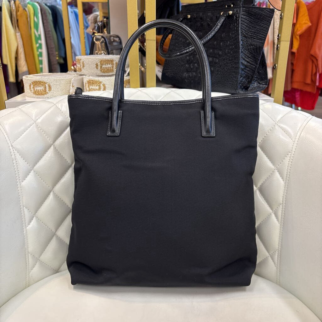 gucci HANDBAGS black