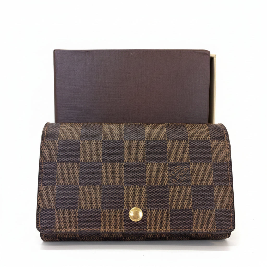 Louis Vuitton WALLET Damier