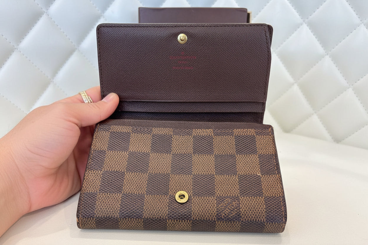 Louis Vuitton WALLET Damier