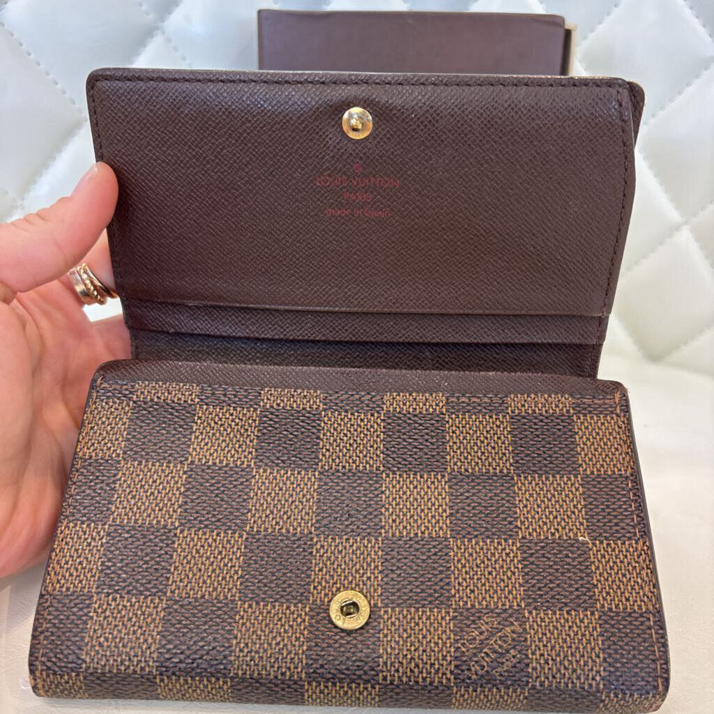 Louis Vuitton WALLET Damier