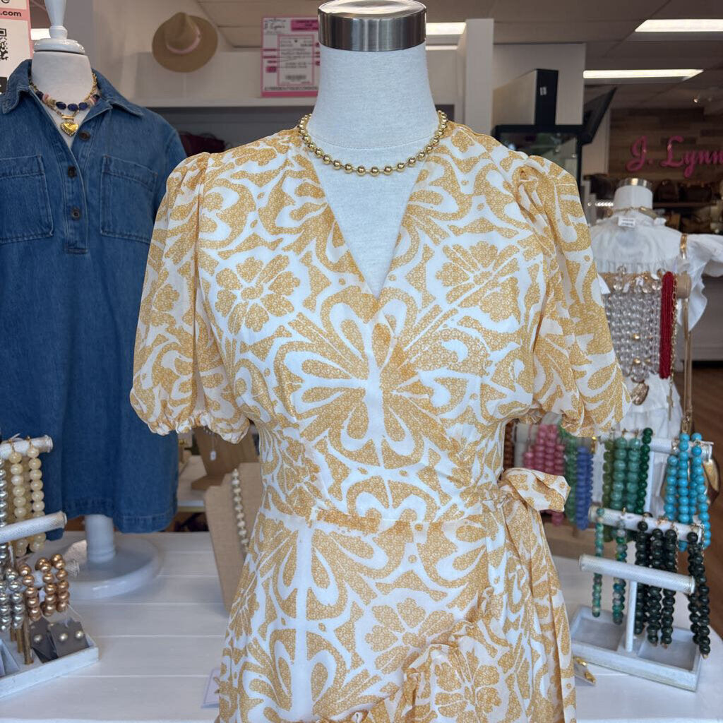 hutch CLOTHING small yellow