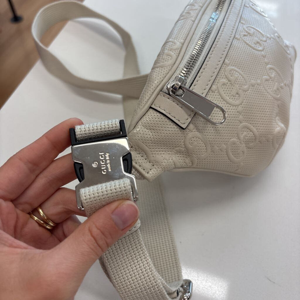 Gucci Bum Bag HANDBAGS white