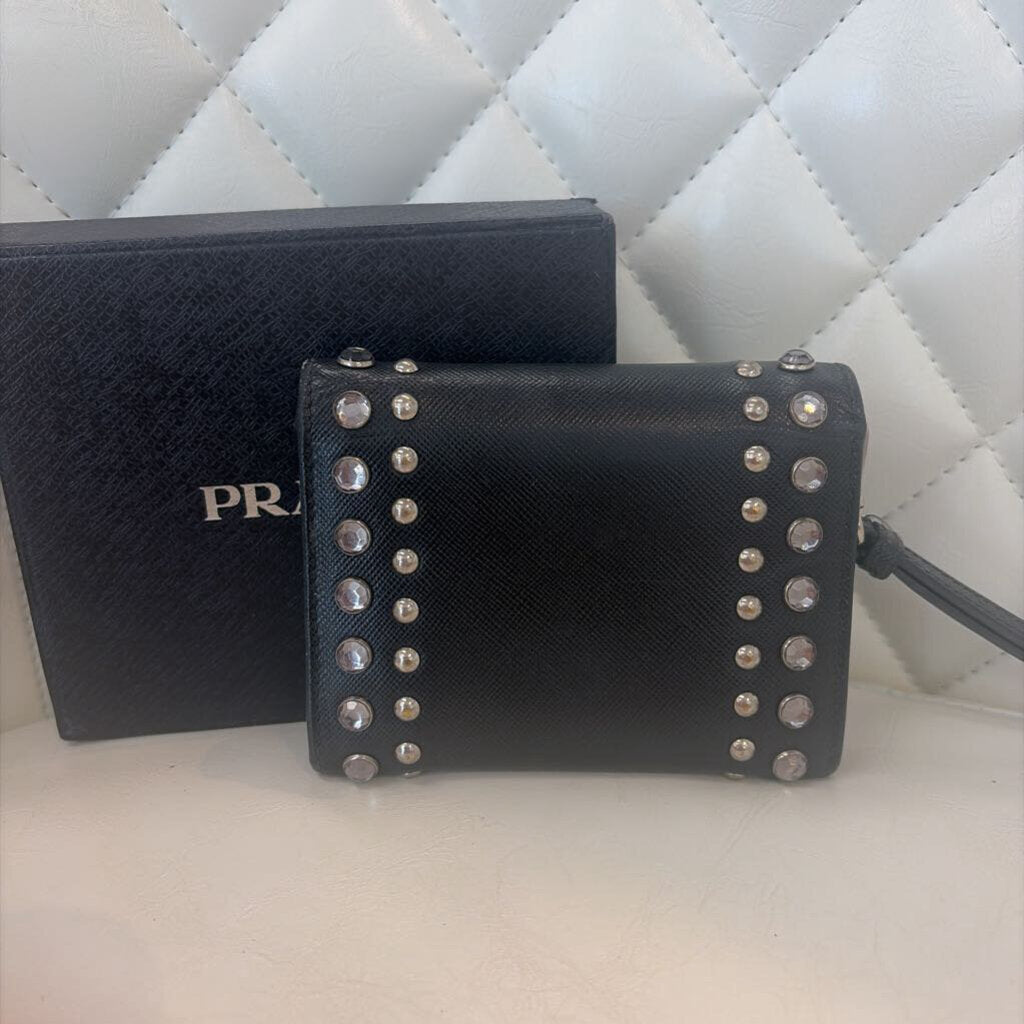 Prada -R WALLET black