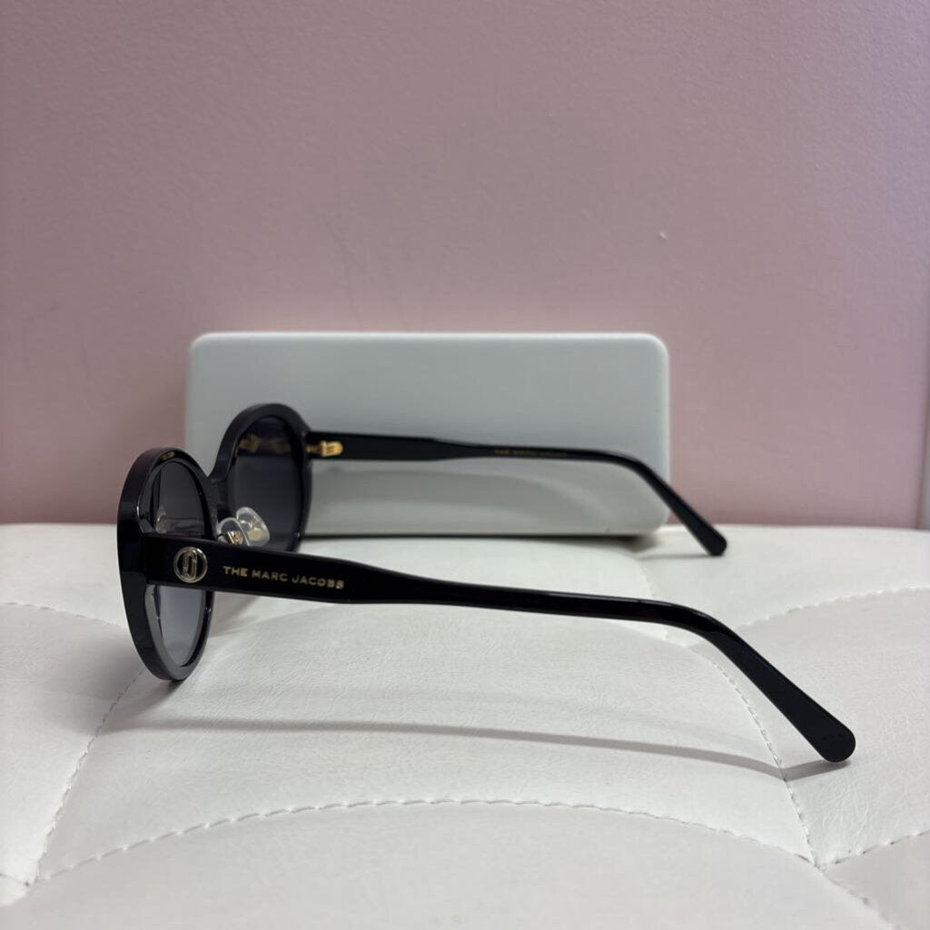 marc jacobs SUNGLASSES black