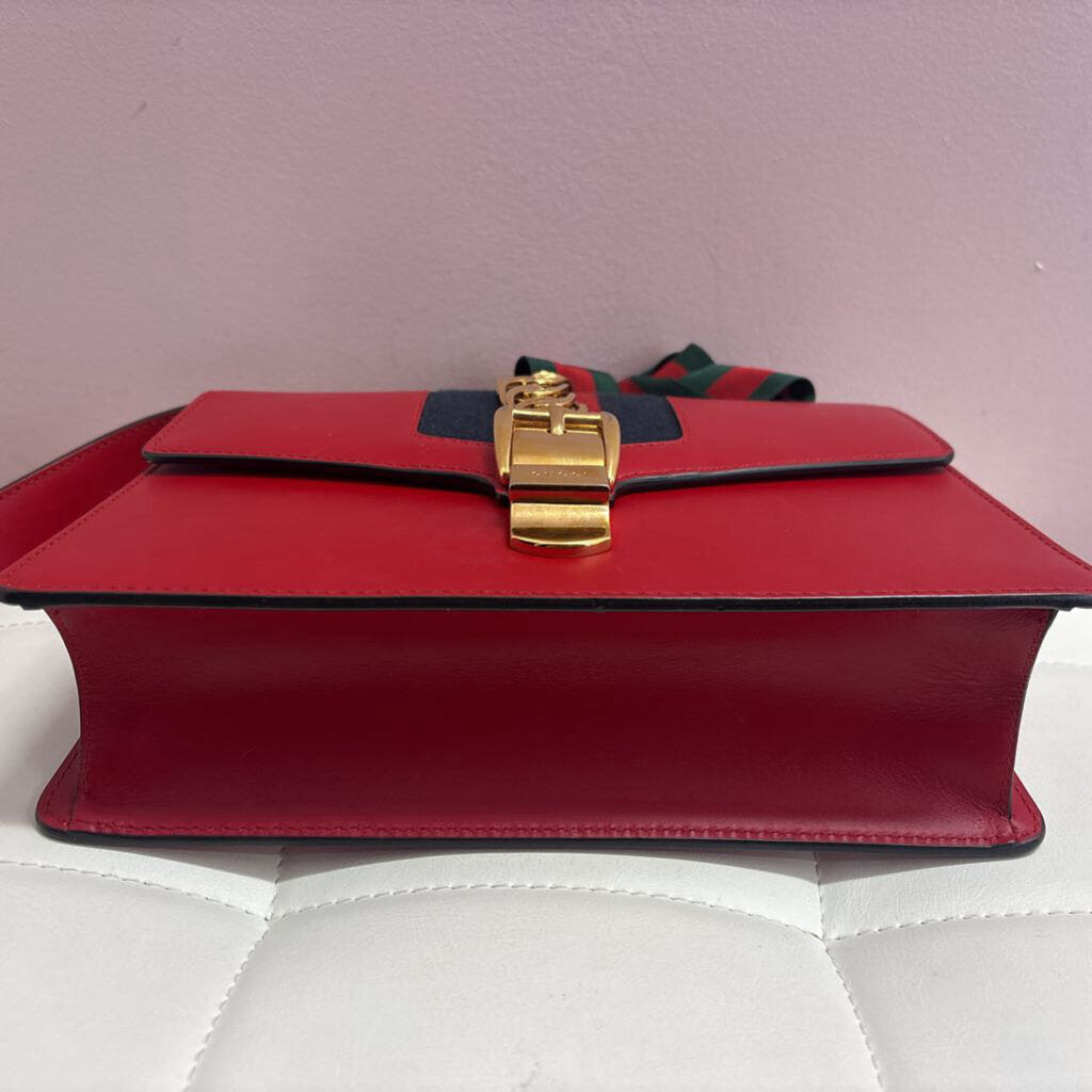 Gucci Sylvie HANDBAGS red