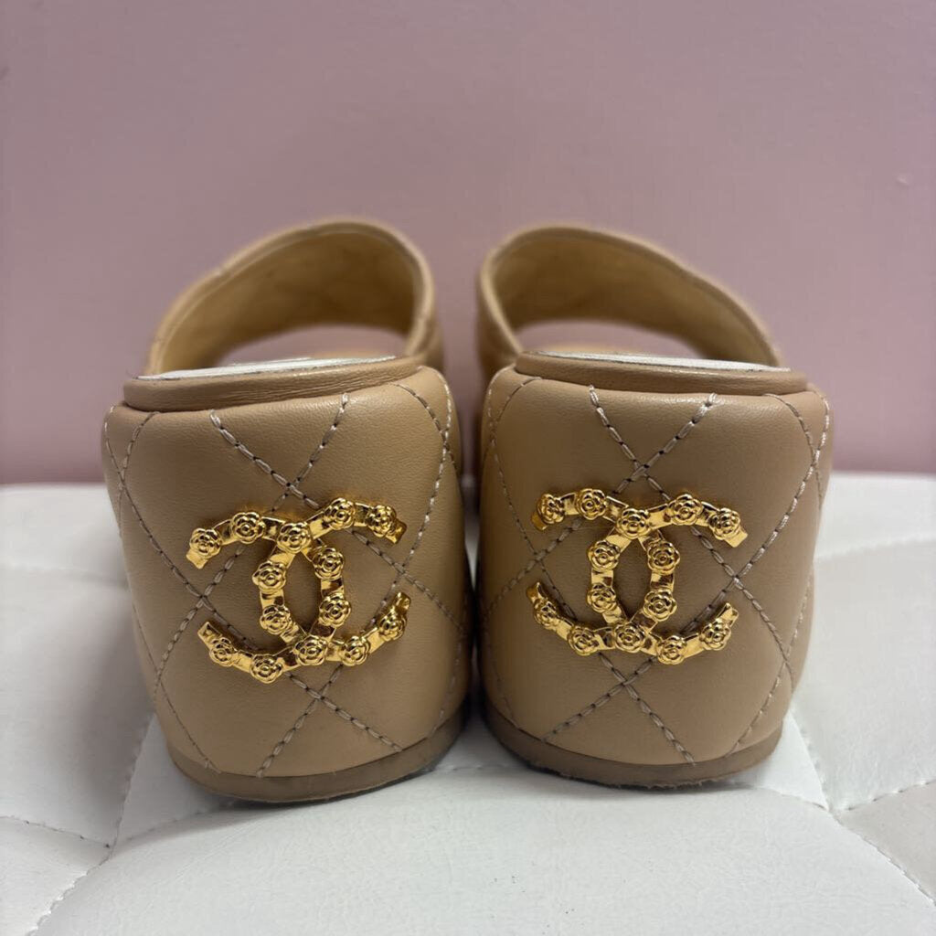 Chanel SHOES 36.5 tan