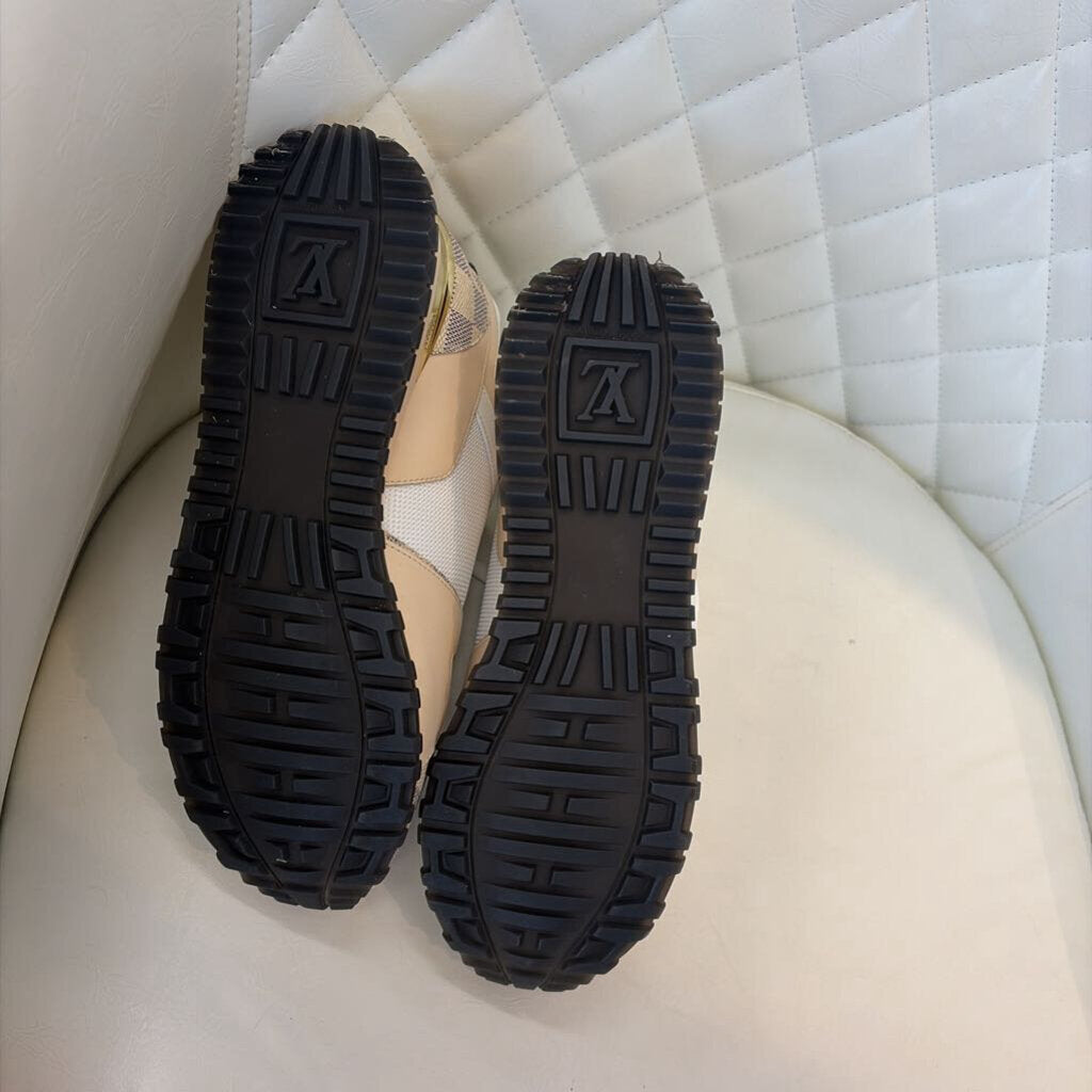 Louis Vuitton SHOES 38.5 white
