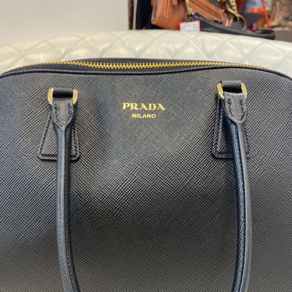 Prada Saffiano HANDBAGS medium black