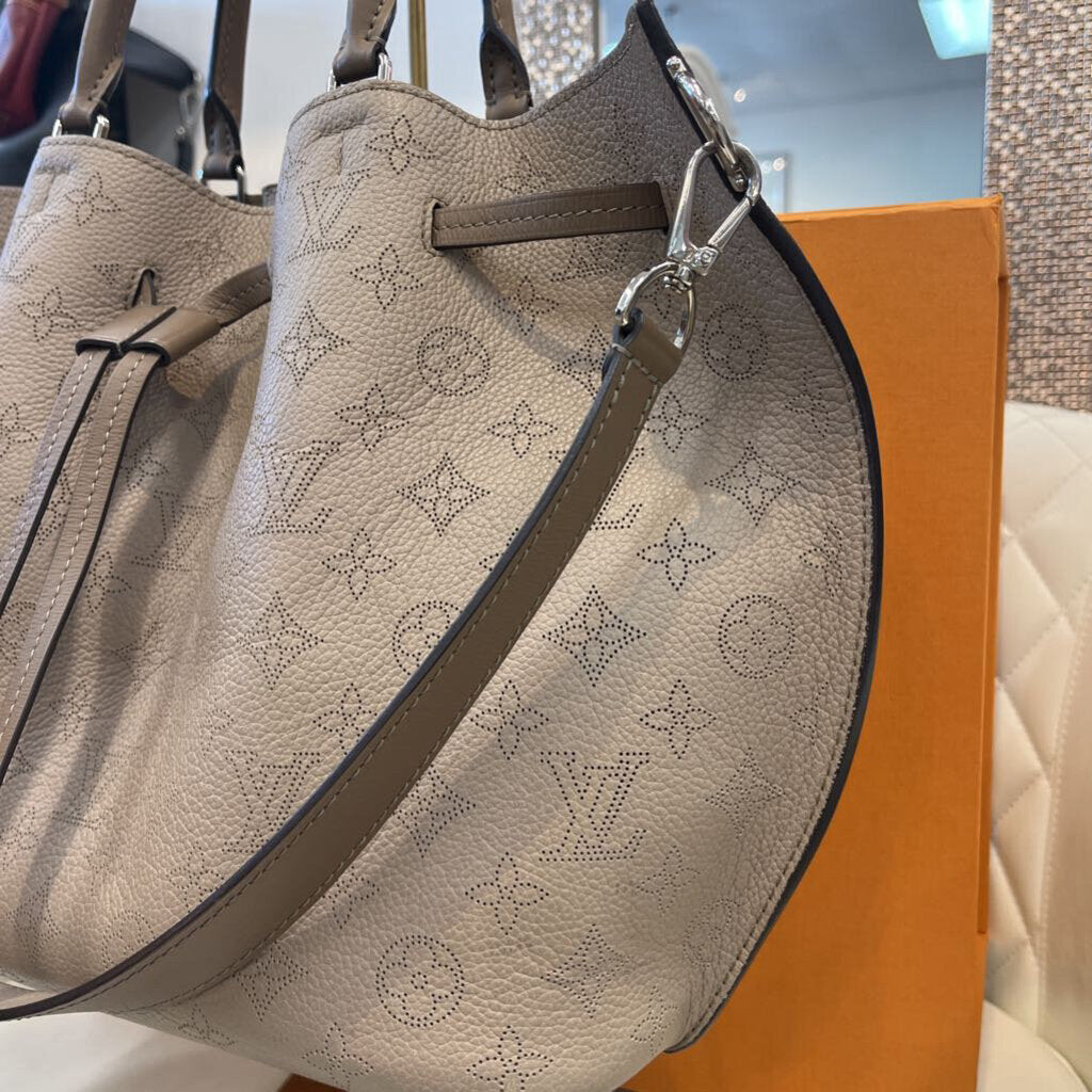 Louis Vuitton Mahina Girolata HANDBAGS grey