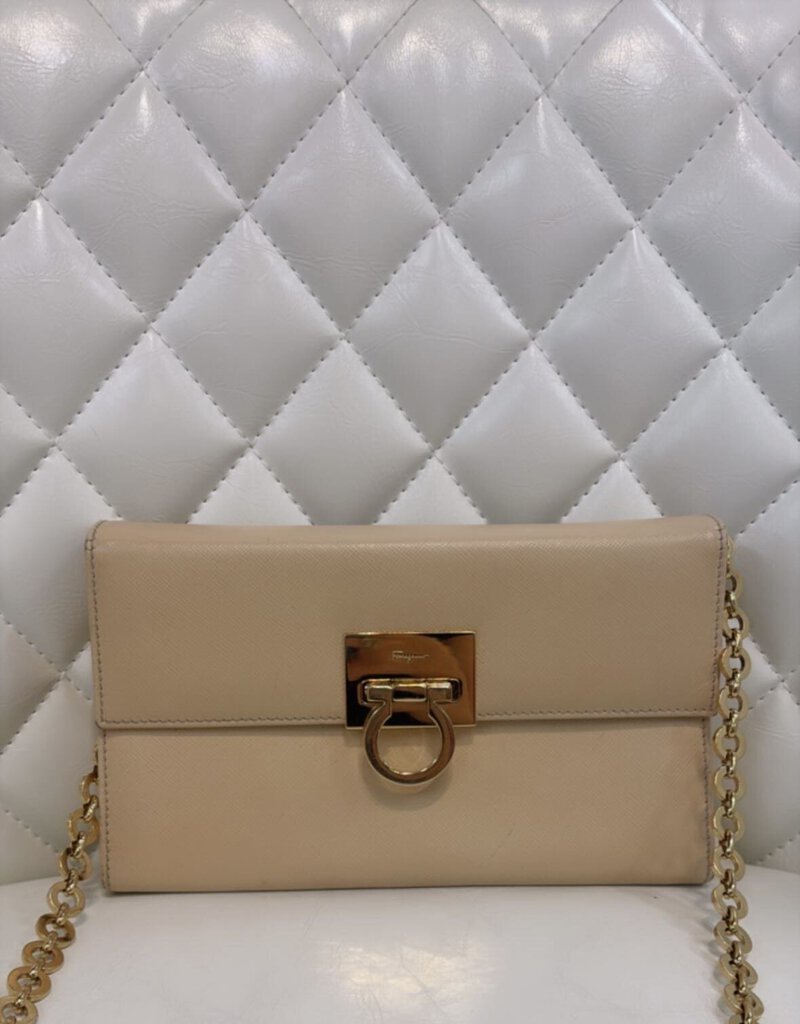 ferragamo BAG beige