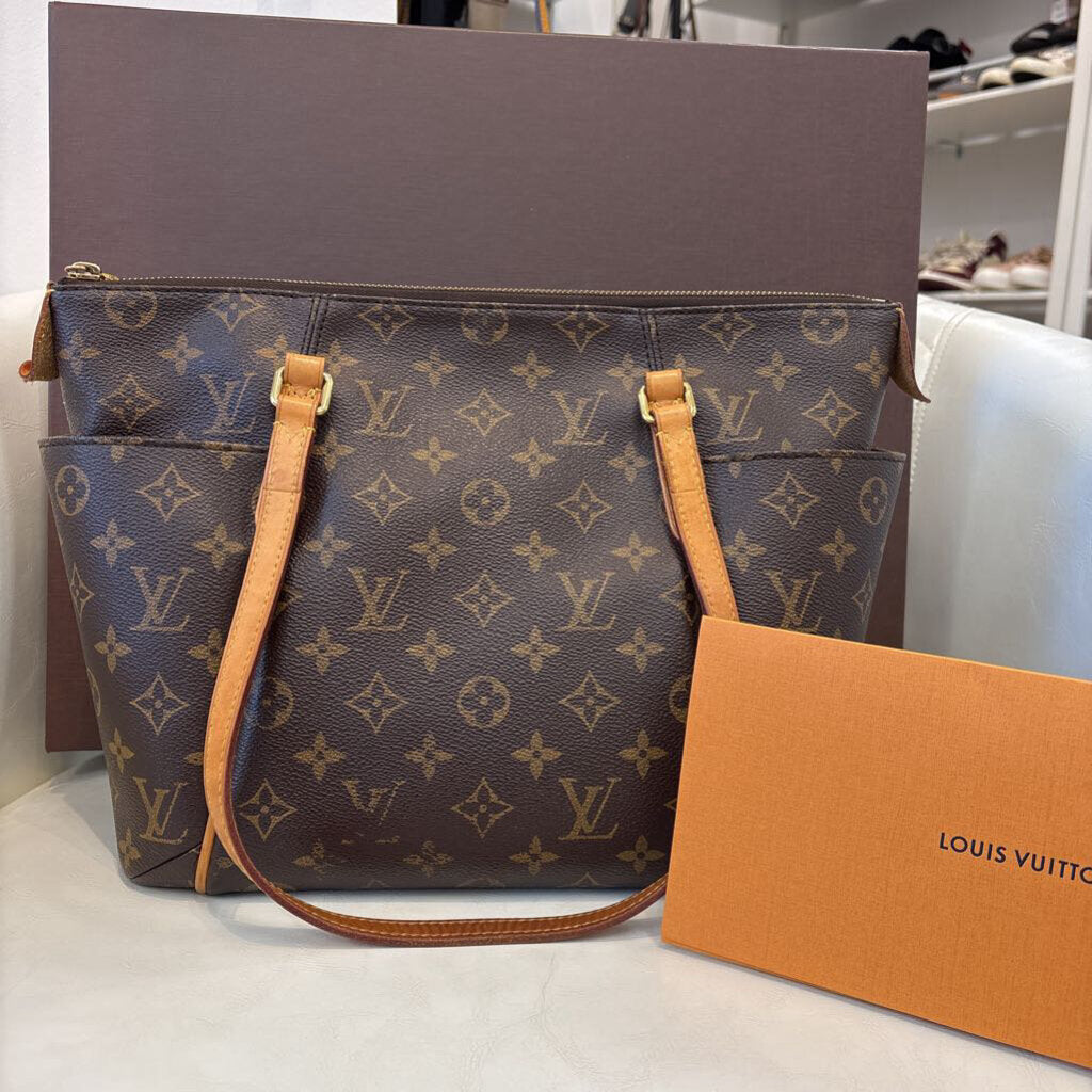 Louis Vuitton Totally HANDBAGS mm monogram