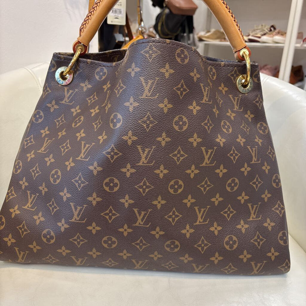 Louis Vuitton Artsy HANDBAGS MM monogram