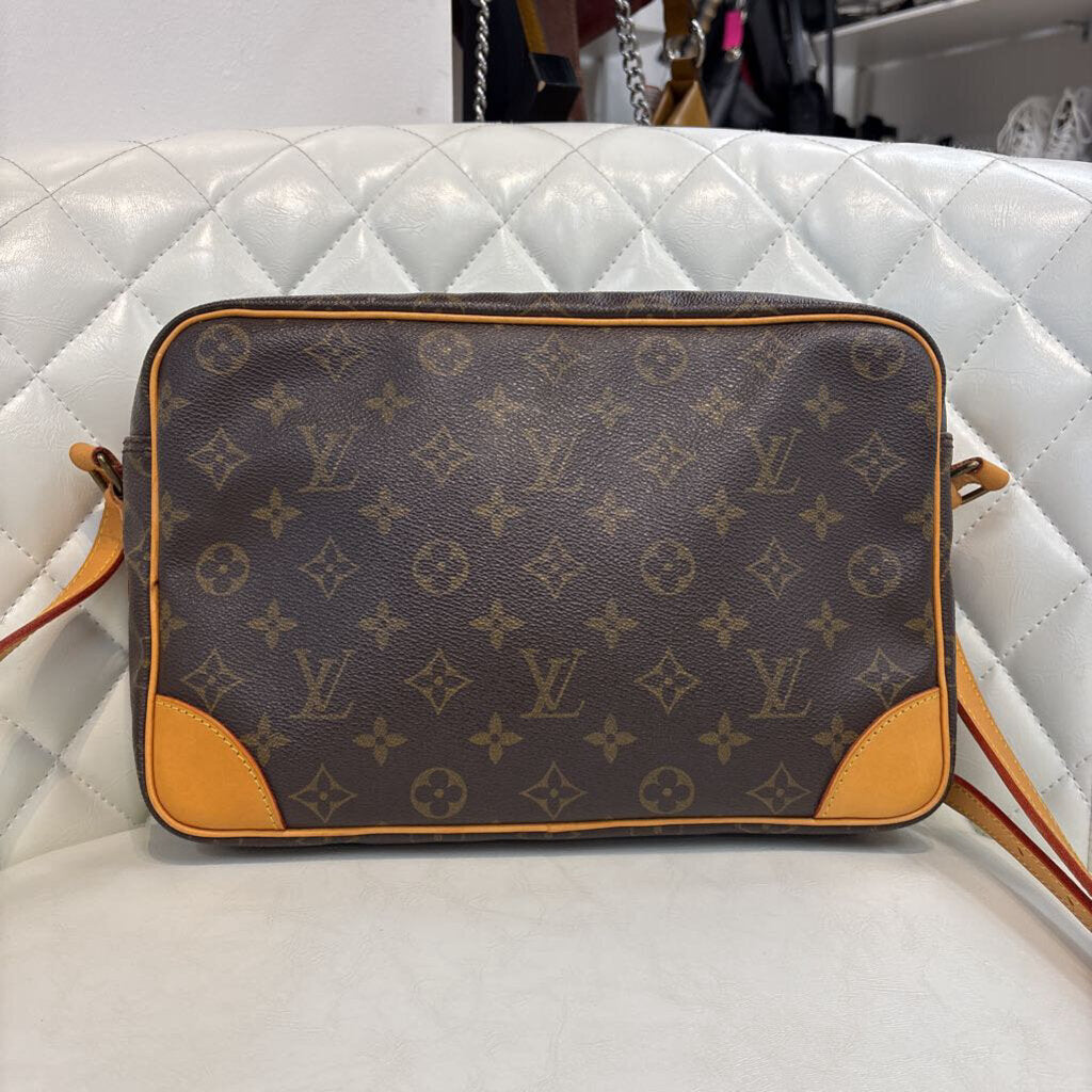 Louis Vuitton Trocadero HANDBAGS mono