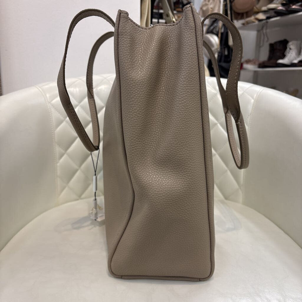 marc jacobs HANDBAGS M Tan