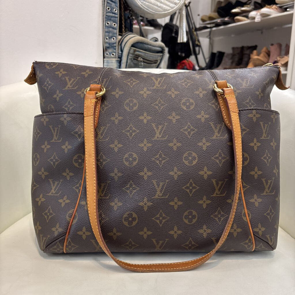 Louis Vuitton Totally HANDBAGS GM monogram