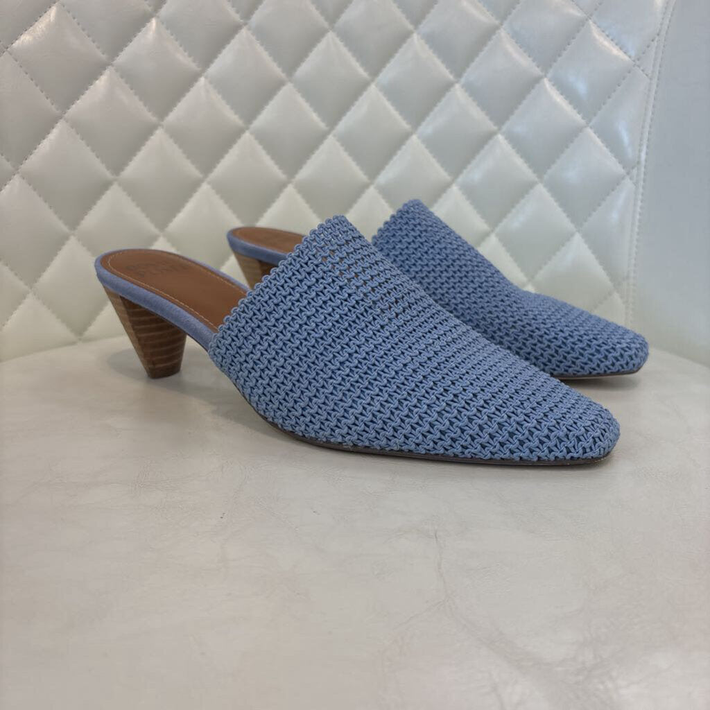 Donald Pliner SHOES 8.5 blue
