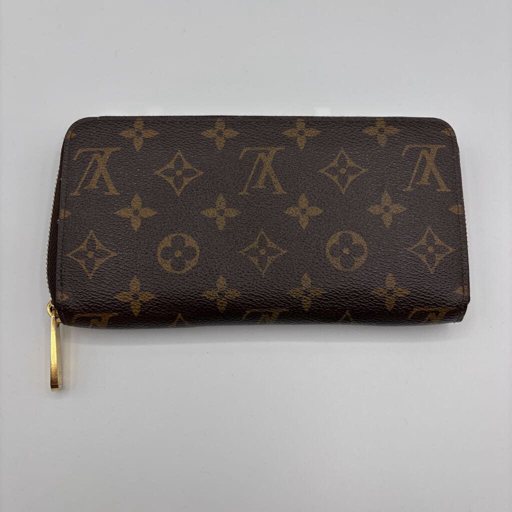 Louis Vuitton WALLET monogram