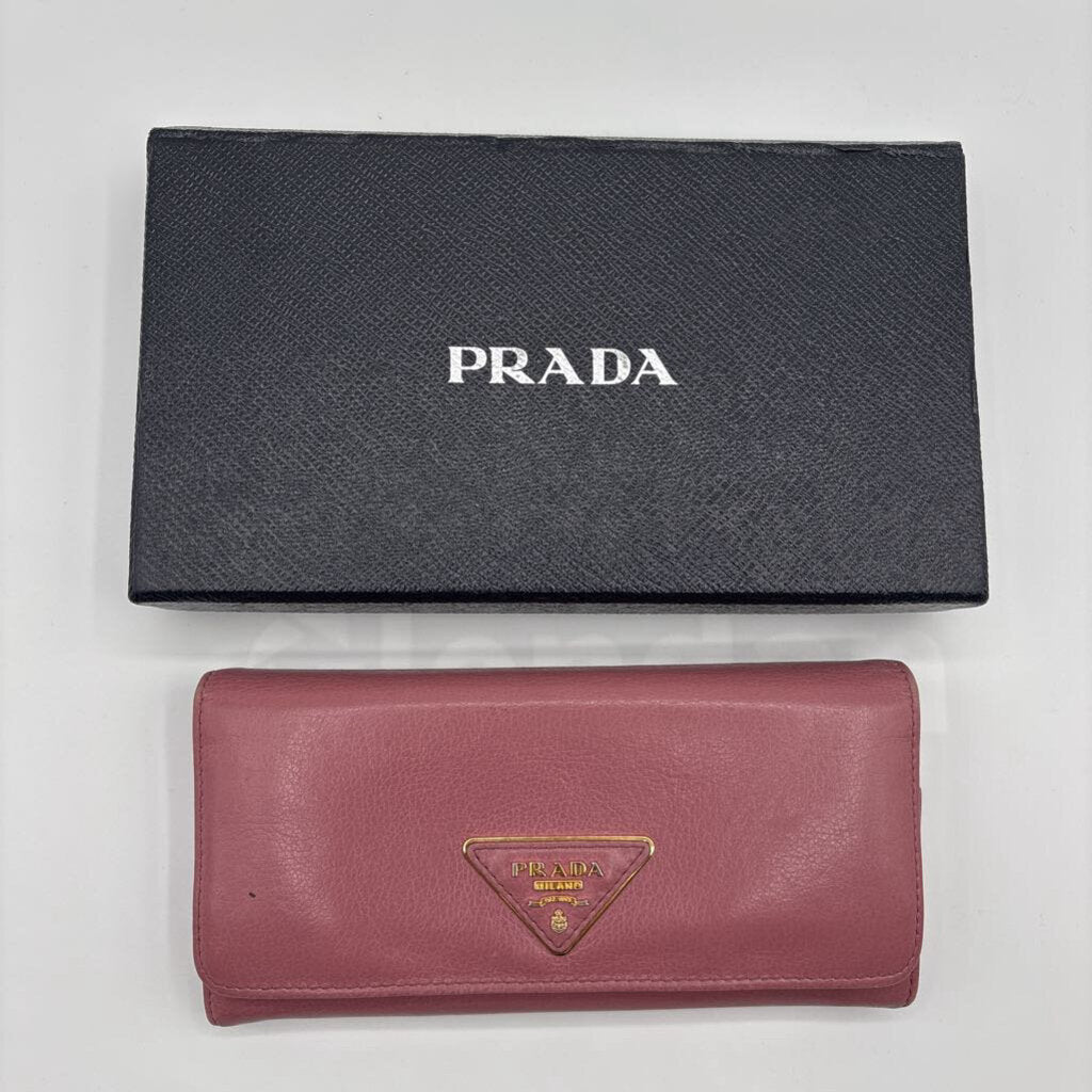 Prada WALLET pink
