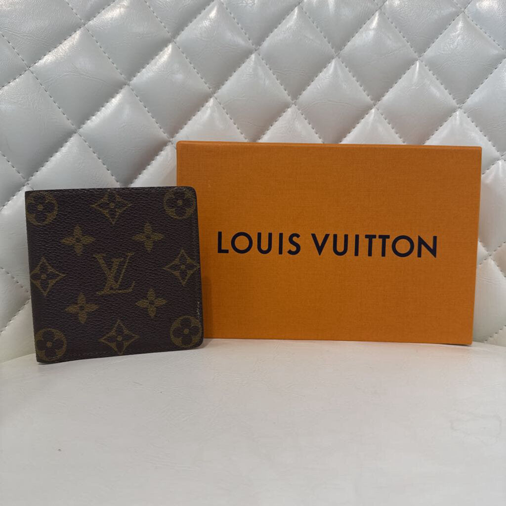 Louis Vuitton WALLET monogram