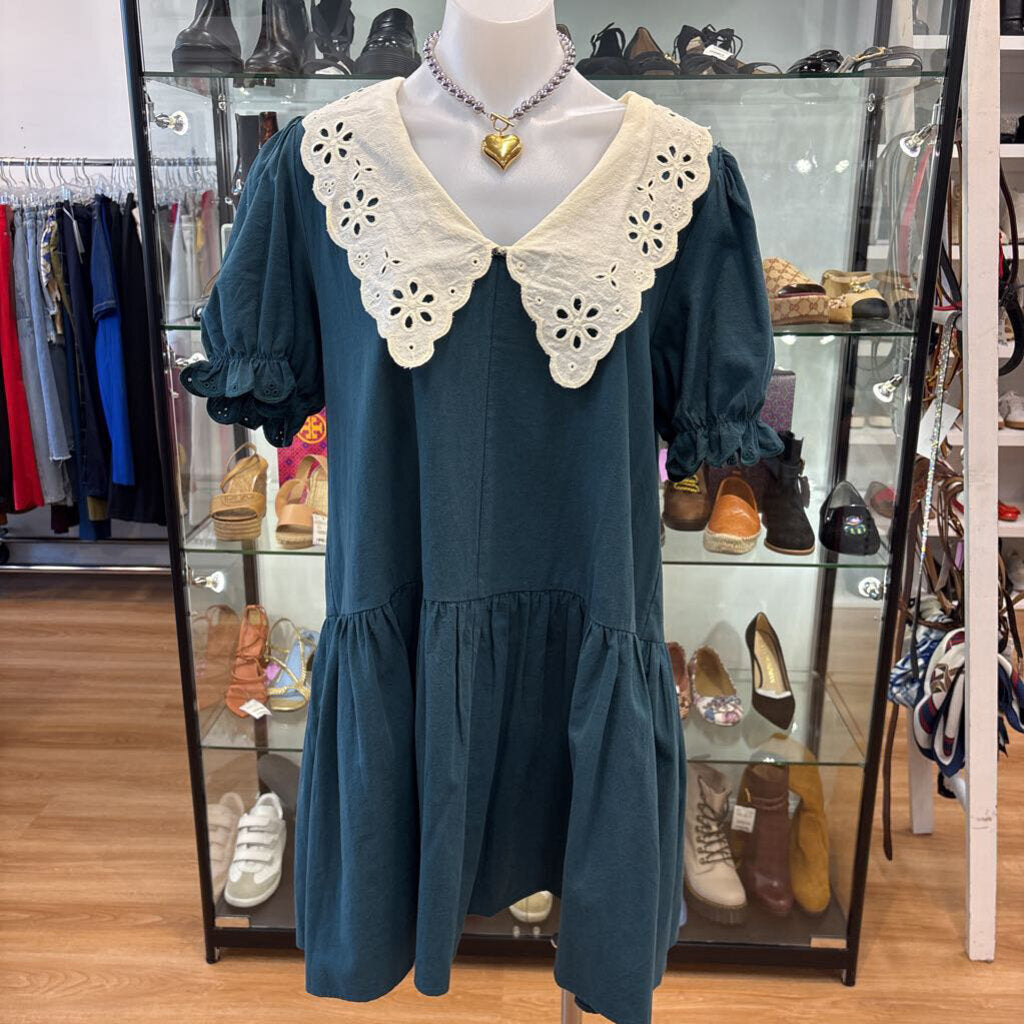 Pomander Place CLOTHING Large Green