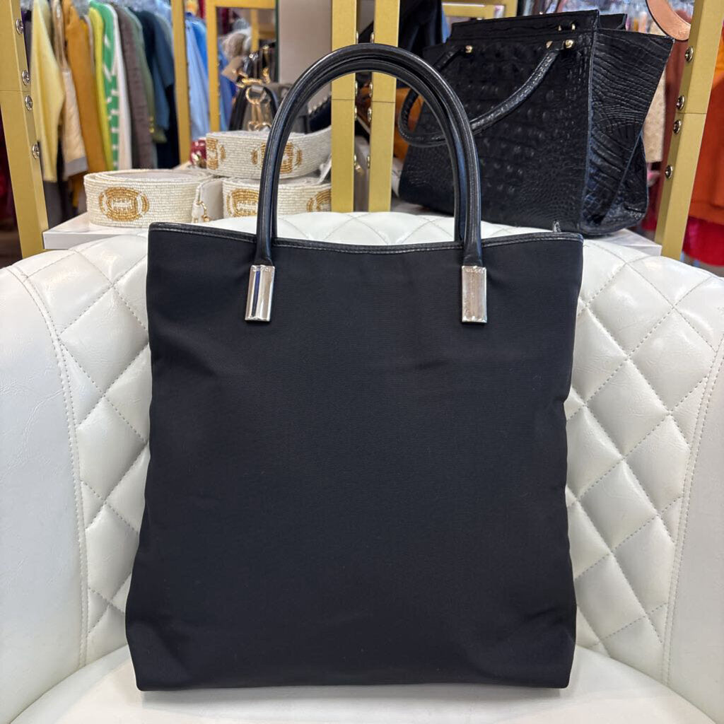 gucci HANDBAGS black