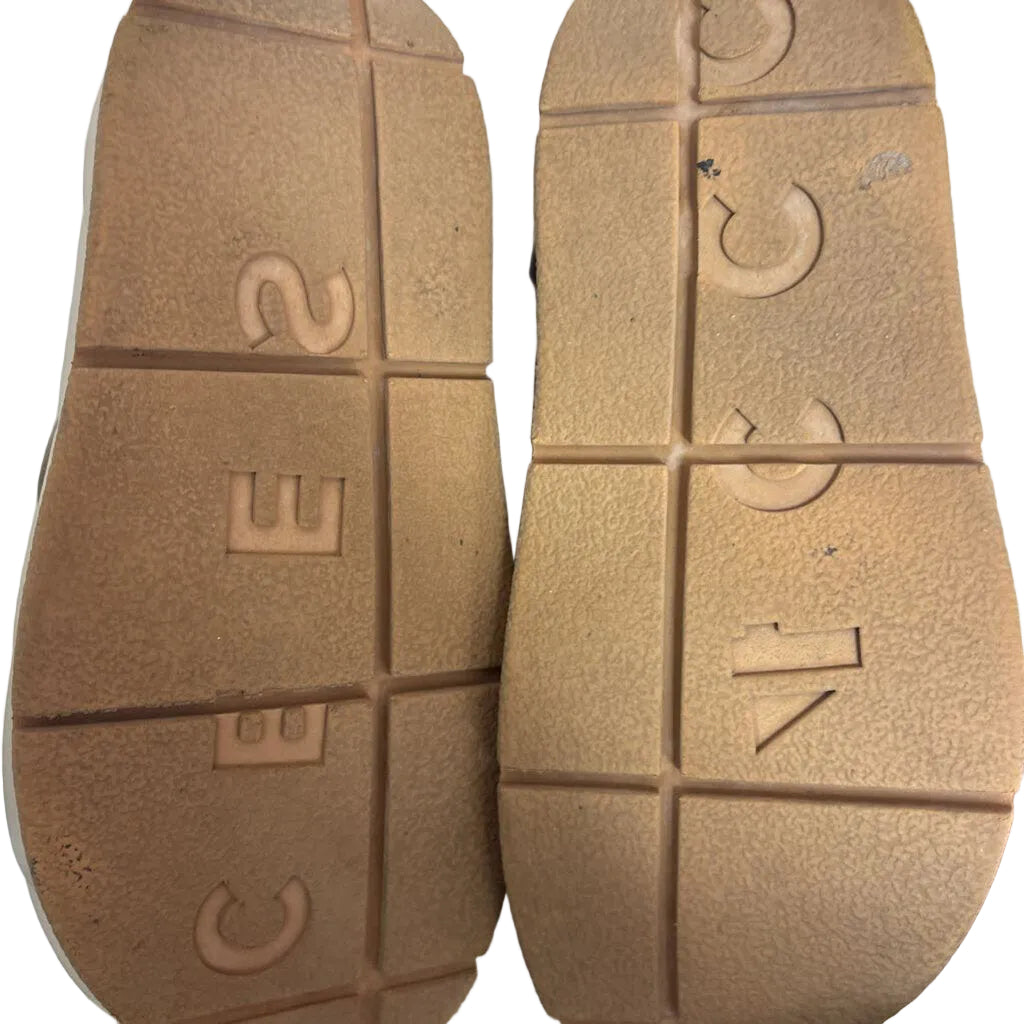 4 CCCCees CLOTHING 39 Brown
