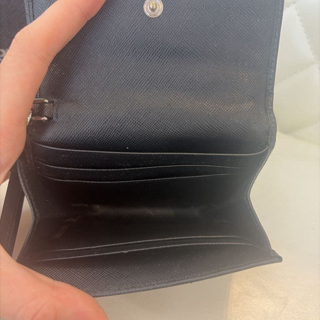 Prada -R WALLET black