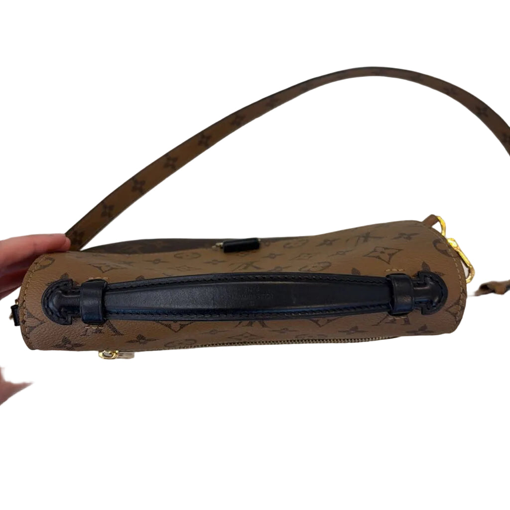 Louis Vuitton - R BAG Brown