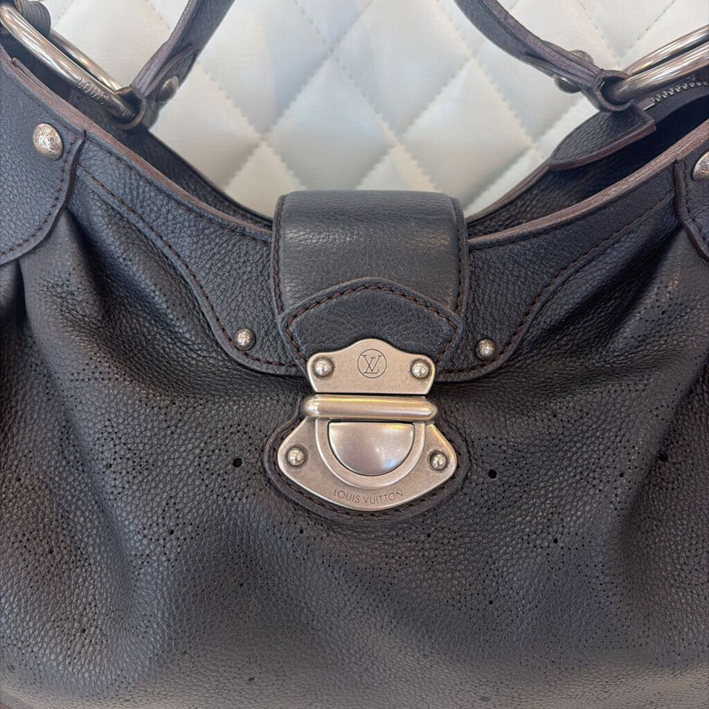 Louis Vuitton - R BAG black