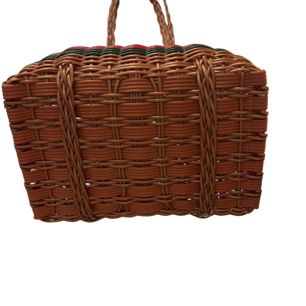 the lilley line CLOTHING small tan