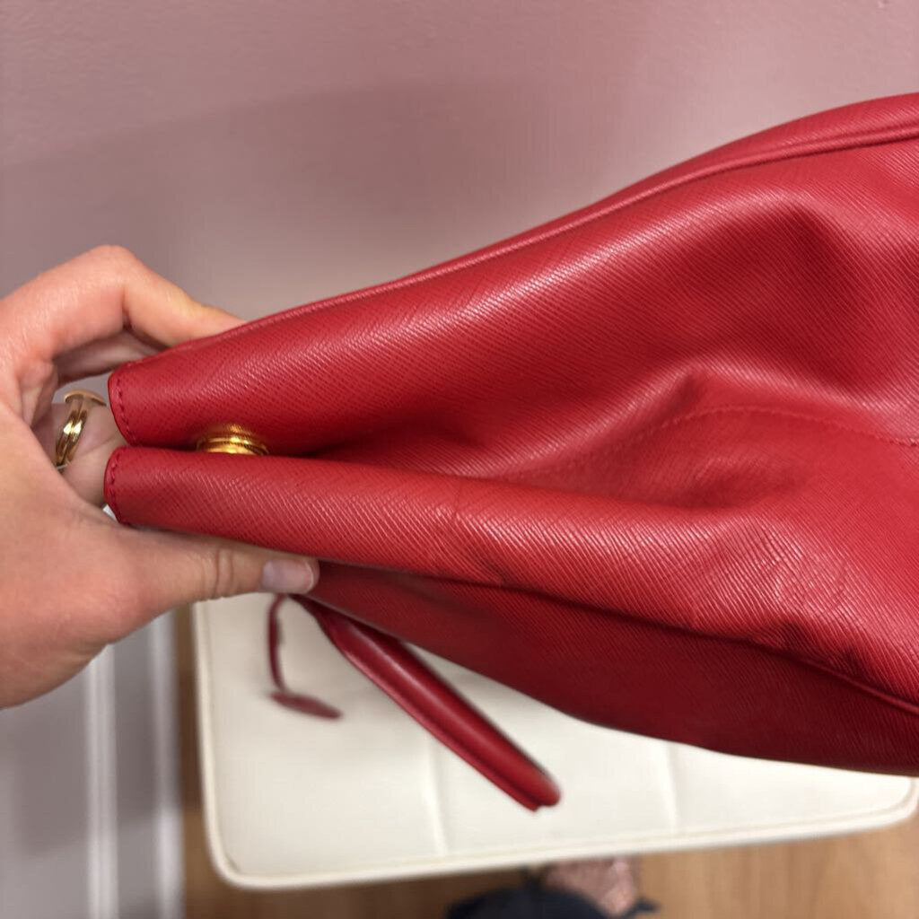 Prada -R BAG red